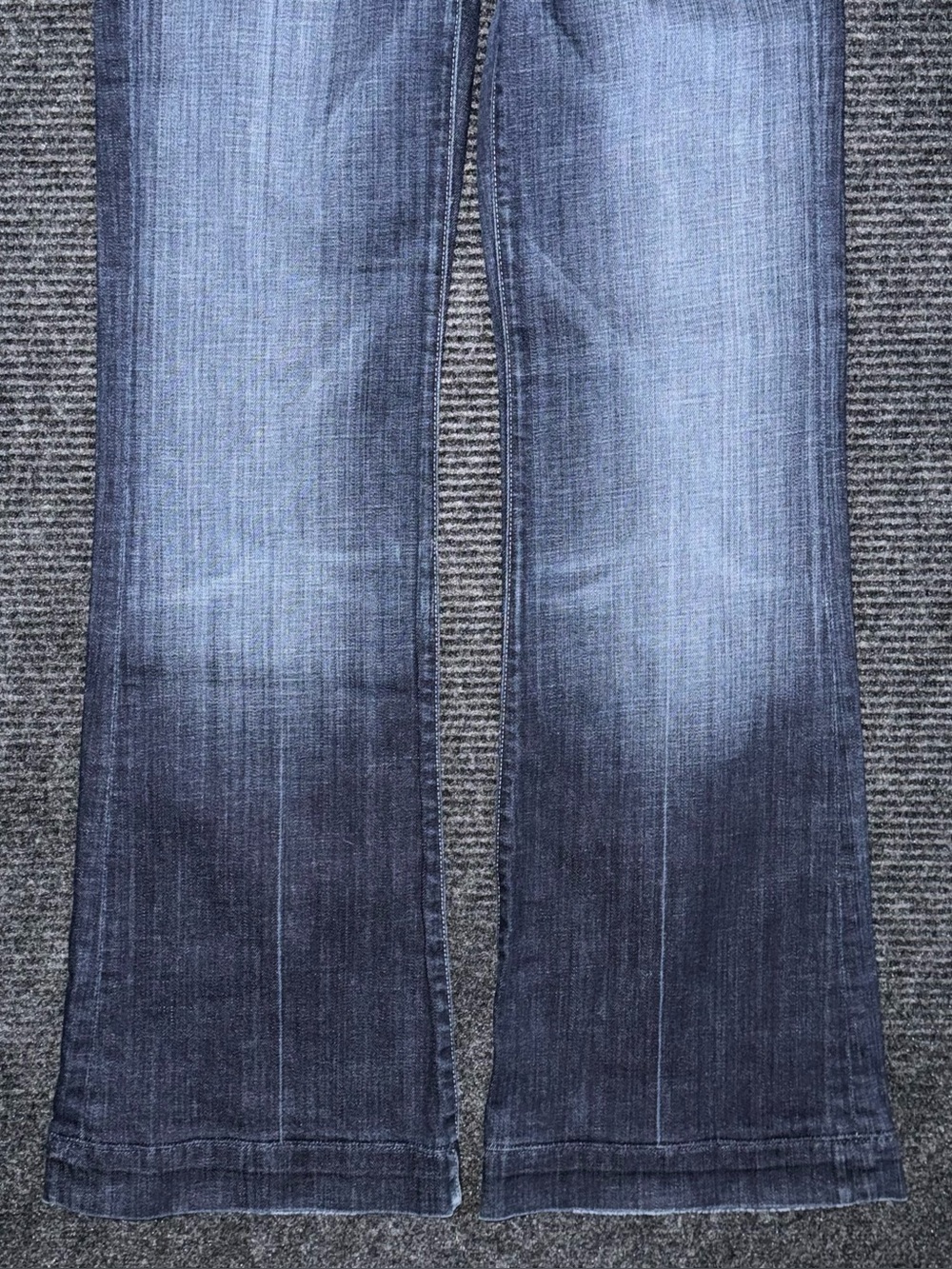 7 For All Mankind Women's Flare Jeans in Dark Blue Denim - Picture 6 of 10